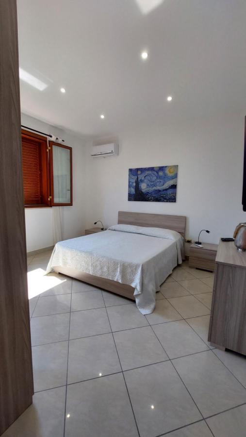 Summer Breeze Apartment - Avola Bagian luar foto