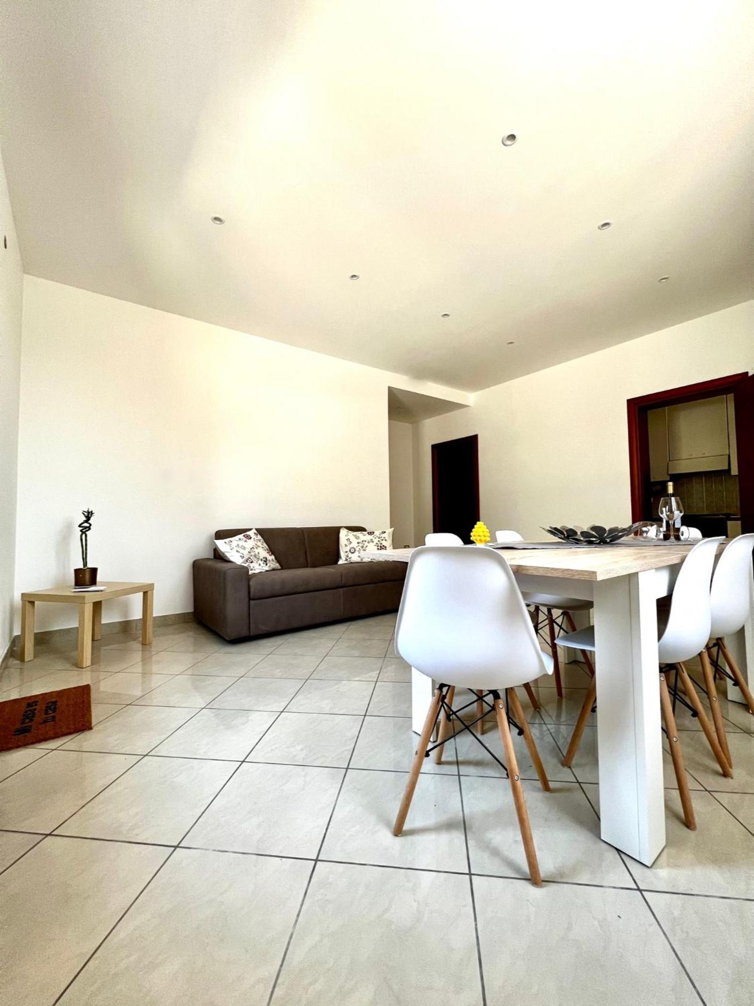 Summer Breeze Apartment - Avola Bagian luar foto